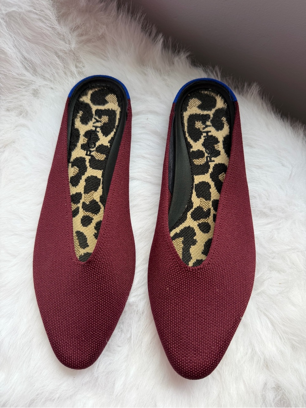 Rothys Women’s Burgundy Pointed Slip-On Flats 7.5
